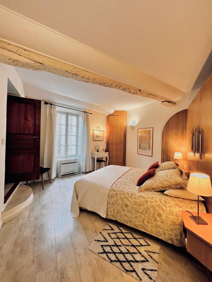 L'Elegante - Maison De Ville Avec Bains A Remous - Parking Inclus Saint-Paul-de-Vence Eksteriør bilde